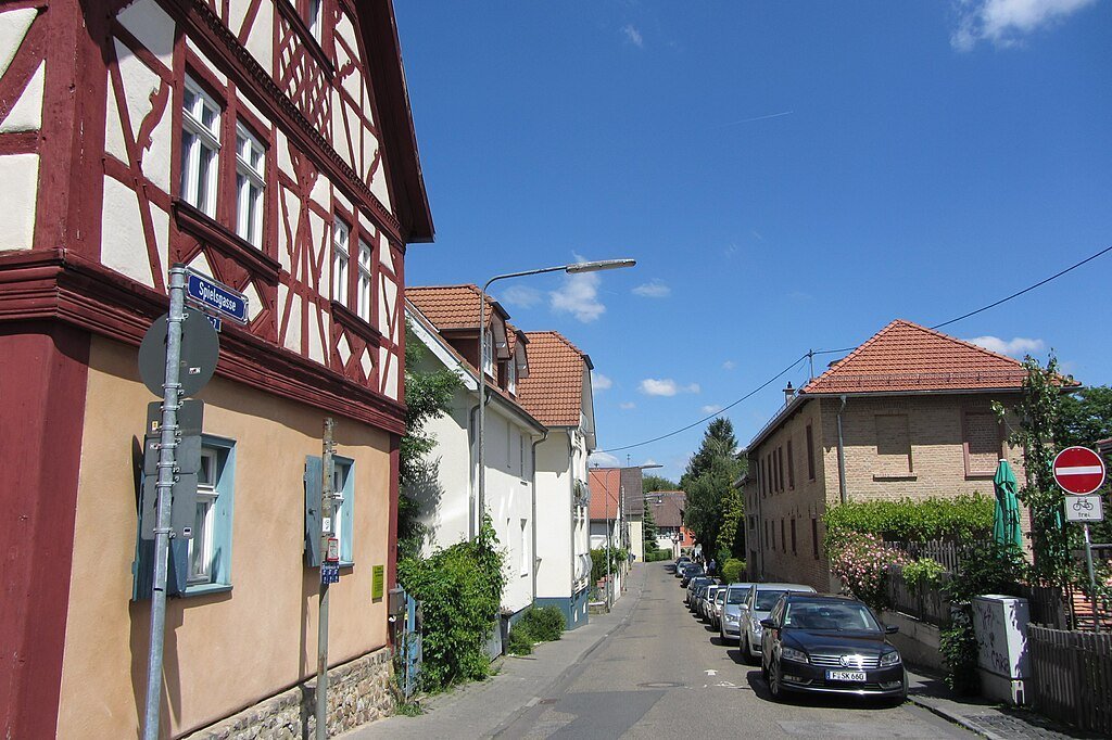 Niederursel Transfers